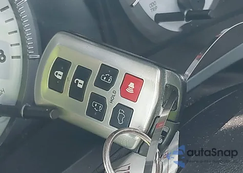 2016 Toyota Sienna Se из США, поврежденный, VIN 5TDXK3DC3GS759232